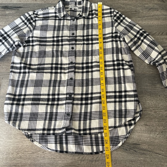 Madewell Plaid Button-Up Blouse in Black and White - Picture 3 of 7